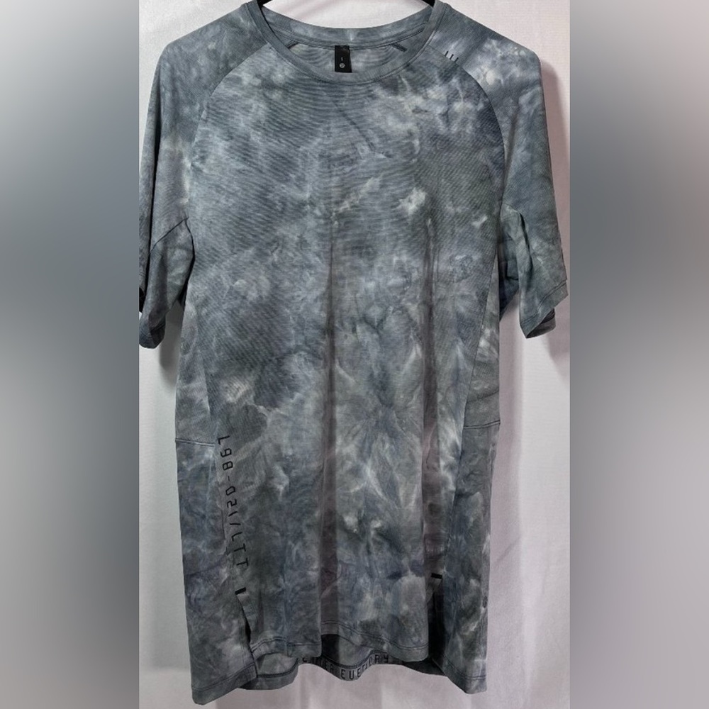 Lululemon Men's Tie-Dye Always Agile Crew Neck Short Sleeve never worn - NWOT